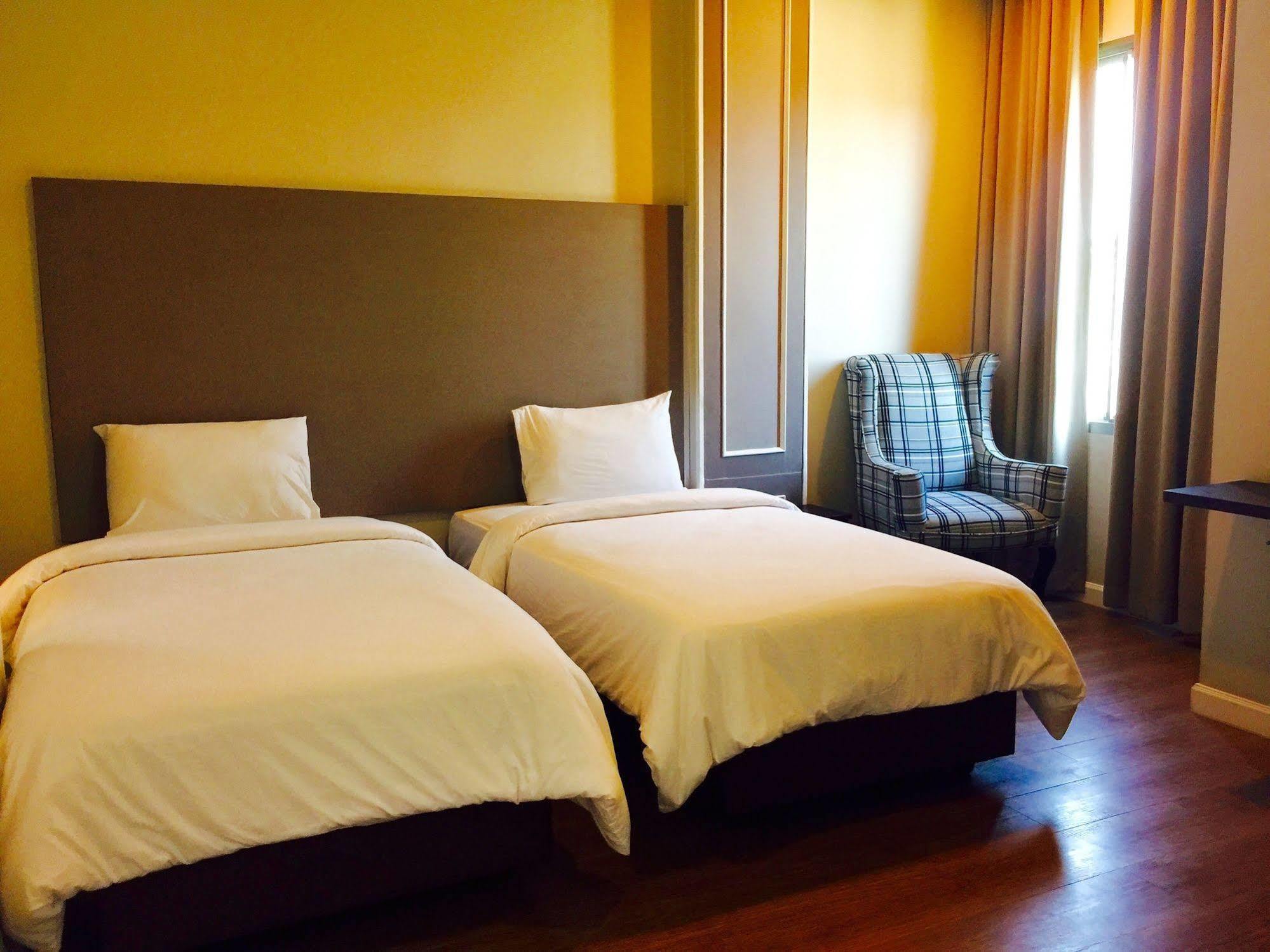 J. Park Hotel Chonburi Exterior foto